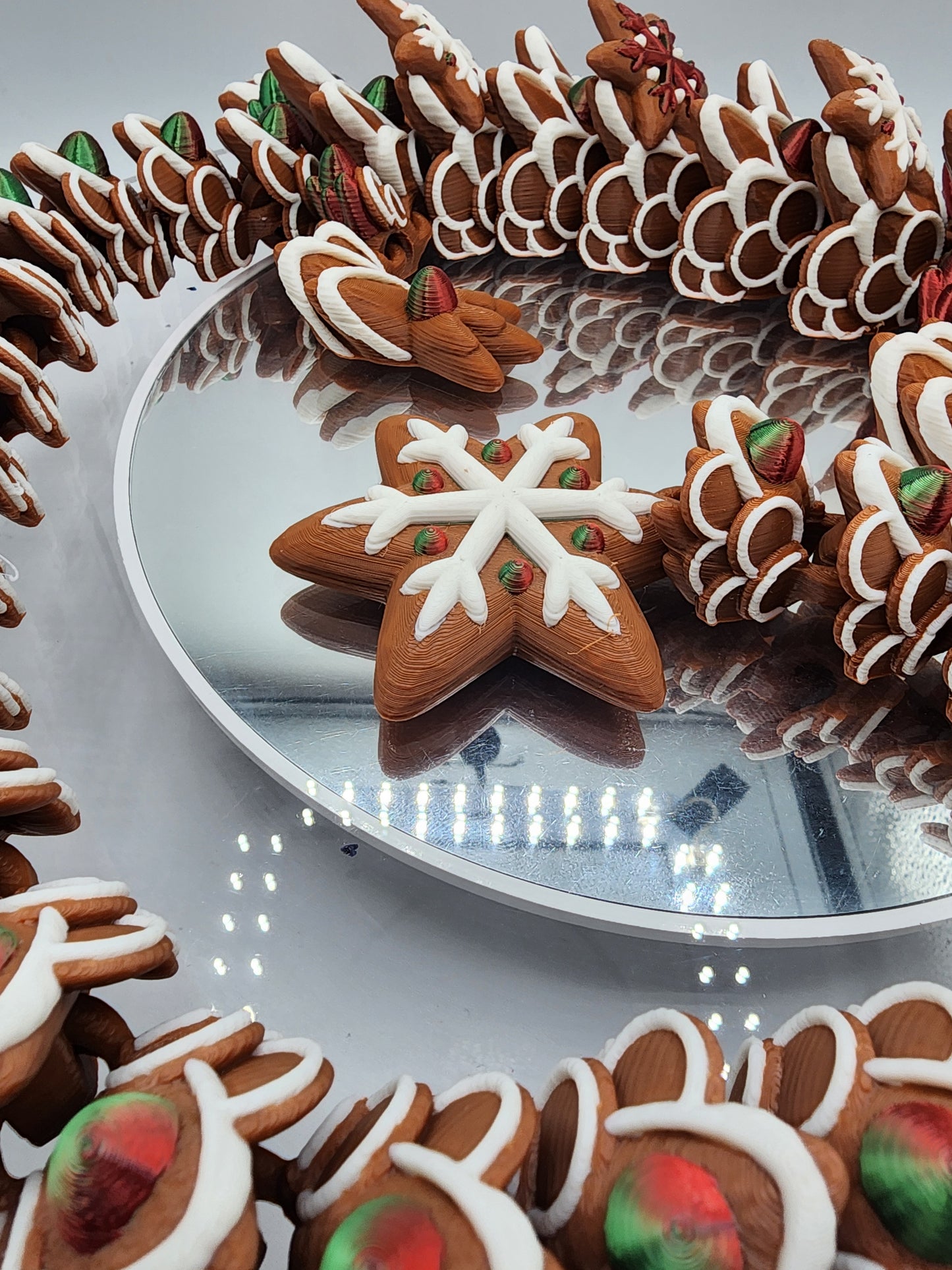 3D printed articulated Ginger Bread dragon with custom wall mount