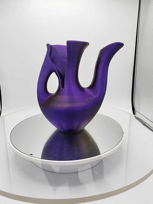 3D printed ODD looking decorative color-changing Vase.