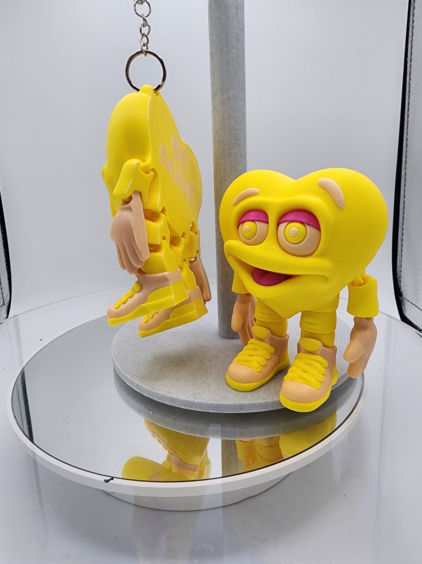 3D printed articulated Valentines Day Herbert the Heart.